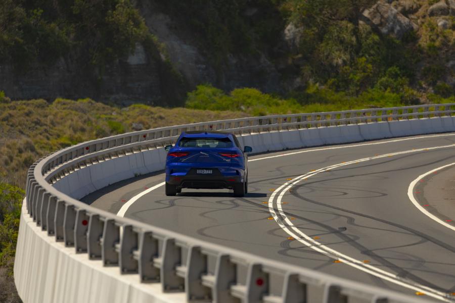  Jaguar I-Pace EV400 AWD SE 2018 года  (AU) (фото 8 из 40)